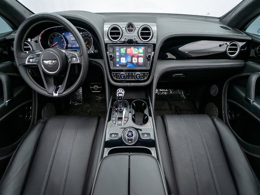 2018 BENTLEY BENTAYGA W12 SIGNATURE SJAAC4ZV7JC017459