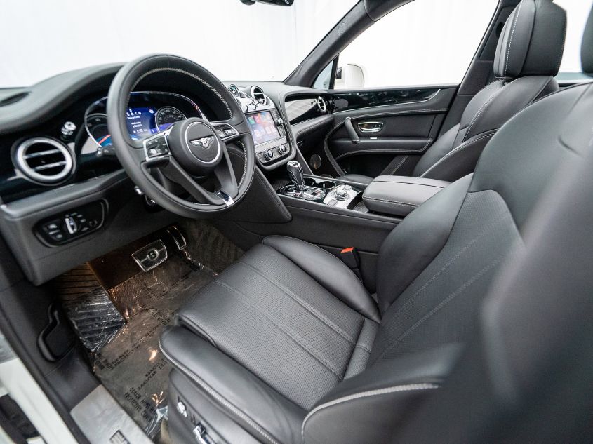 2018 BENTLEY BENTAYGA W12 SIGNATURE SJAAC4ZV7JC017459
