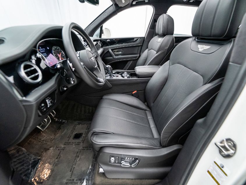 2018 BENTLEY BENTAYGA W12 SIGNATURE SJAAC4ZV7JC017459
