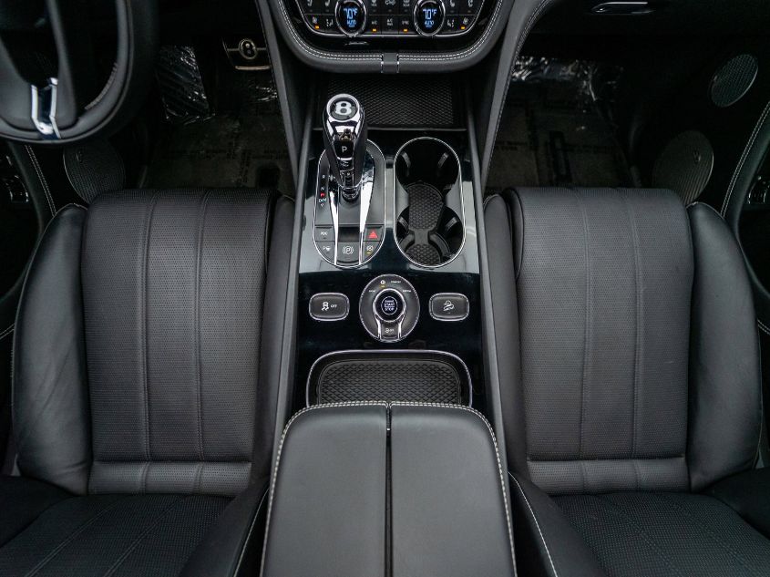 2018 BENTLEY BENTAYGA W12 SIGNATURE SJAAC4ZV7JC017459