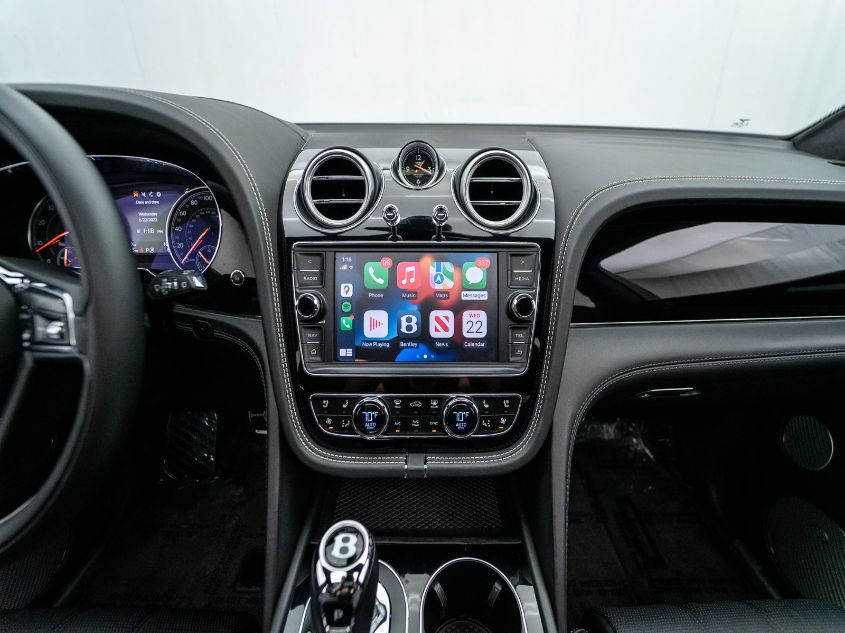 2018 BENTLEY BENTAYGA W12 SIGNATURE SJAAC4ZV7JC017459