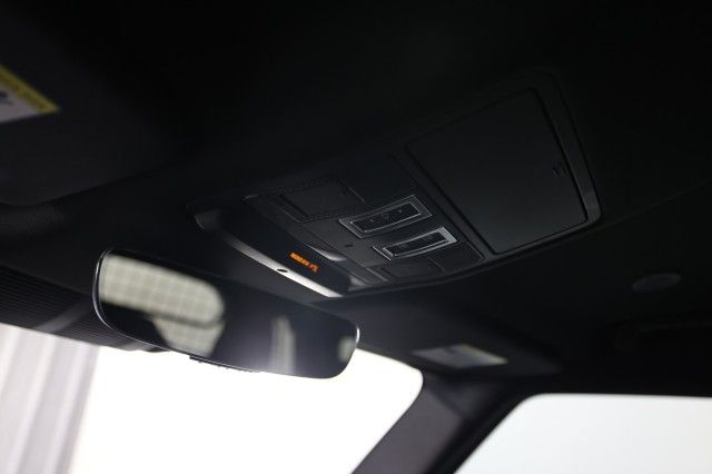 2022 LAND ROVER DEFENDER 110 X-DYNAMIC HSE SALE37RU3N2085285