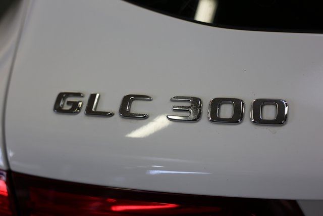 2018 MERCEDES-BENZ GLC GLC 300 WDC0G4KB1JV032231