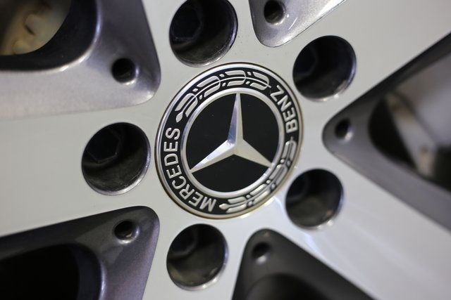2018 MERCEDES-BENZ GLC GLC 300 WDC0G4KB1JV032231