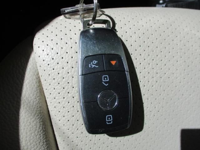 2019 MERCEDES-BENZ C 300 4MATIC 55SWF8EB8KU315875