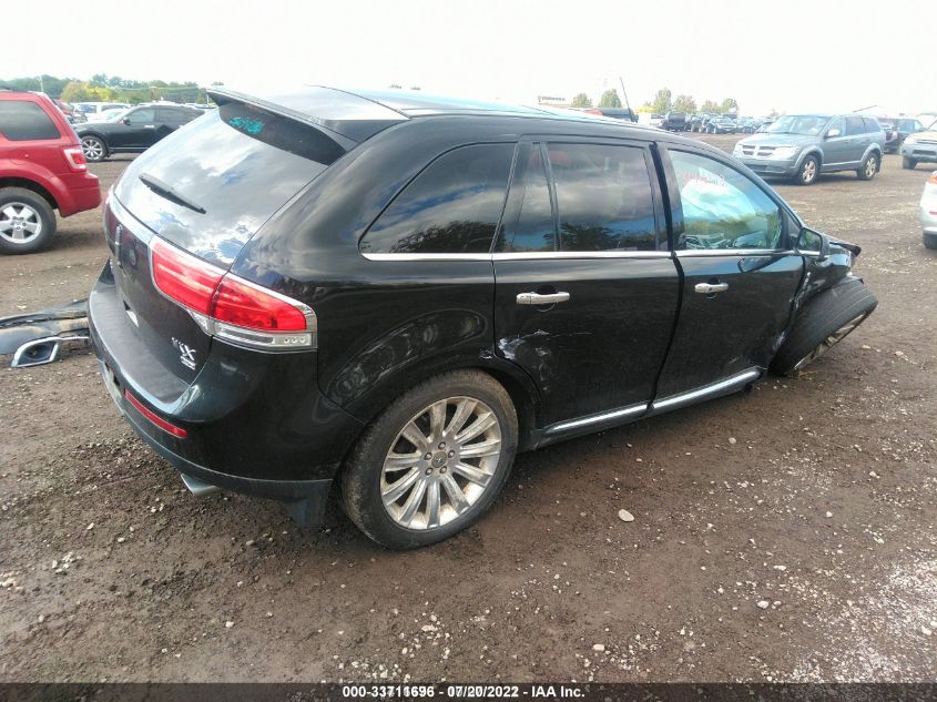 2013 LINCOLN MKX 2LMDJ8JK6DBL44143