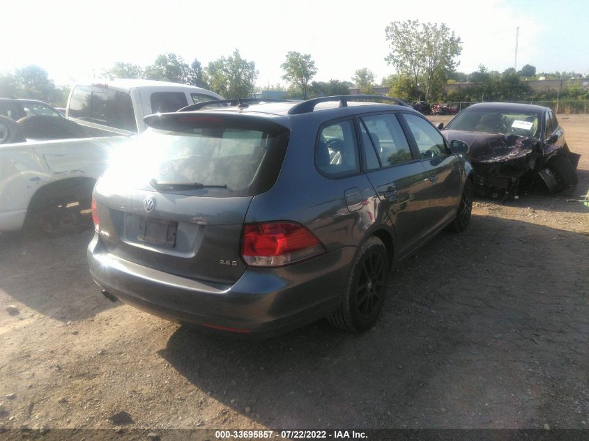 2013 VOLKSWAGEN JETTA SPORTWAGEN S 3VWKP7AJ4DM662085