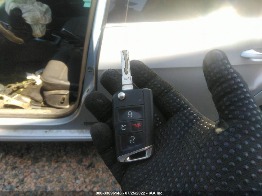 2015 VOLKSWAGEN GOLF SPORTWAGEN TDI SE 3VWFA7AU8FM517003