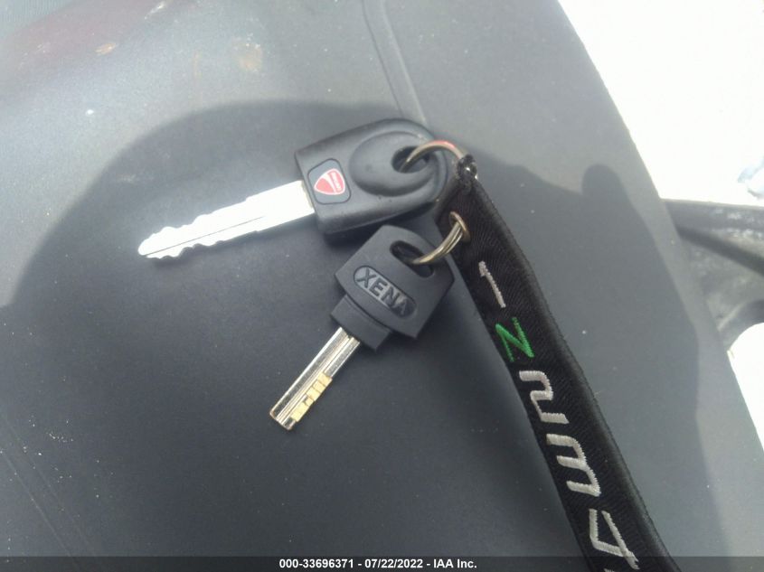2015 DUCATI MONSTER 821 ZDM1RBTS7FB015146