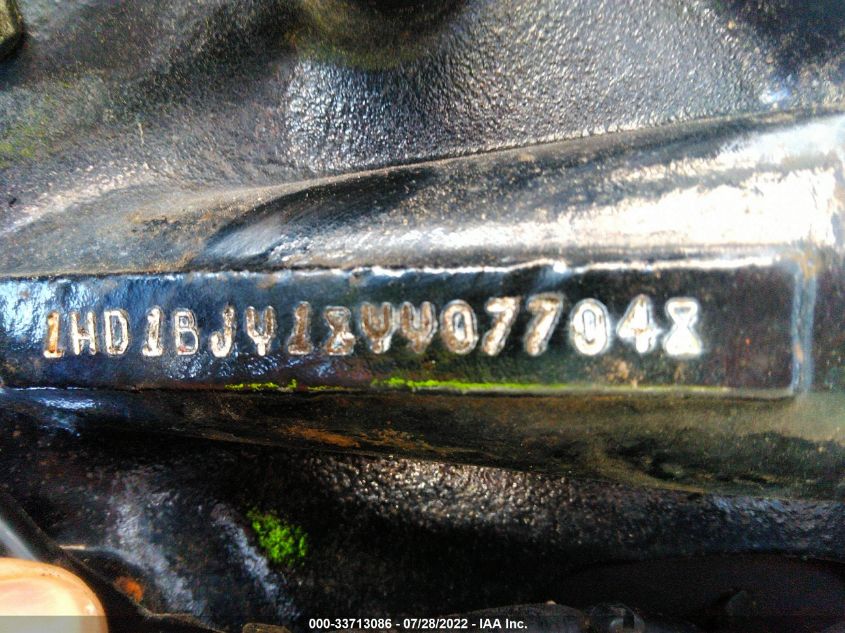 2000 HARLEY-DAVIDSON FLSTC 1HD1BJY18YY077048