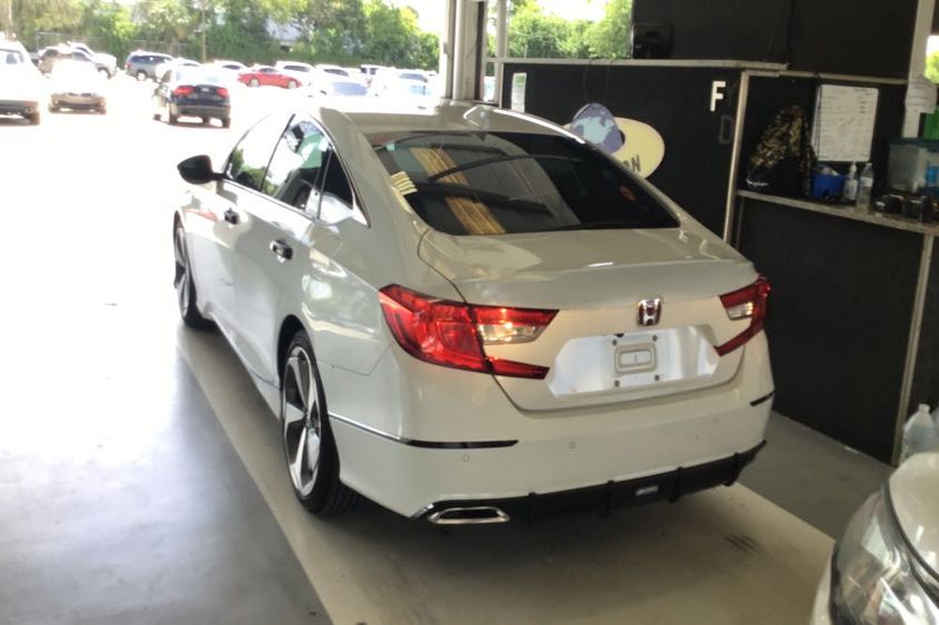 2018 HONDA ACCORD TOURING 1HGCV2F97JA045000