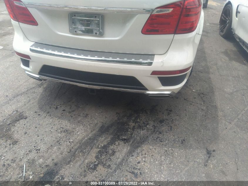 2015 MERCEDES-BENZ GL-CLASS GL 550 4JGDF7DEXFA540470
