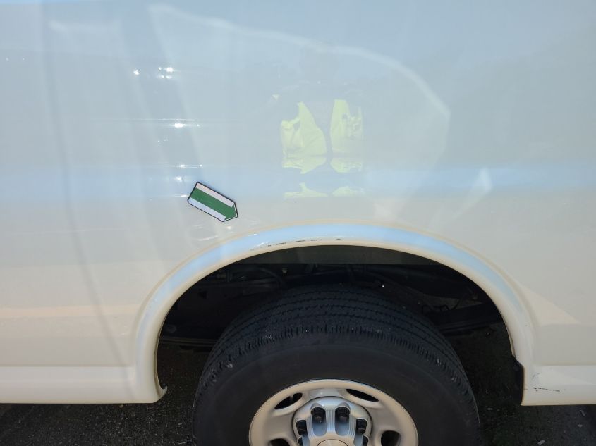 2019 CHEVROLET EXPRESS G2500 1GCWGAFP6K1367515
