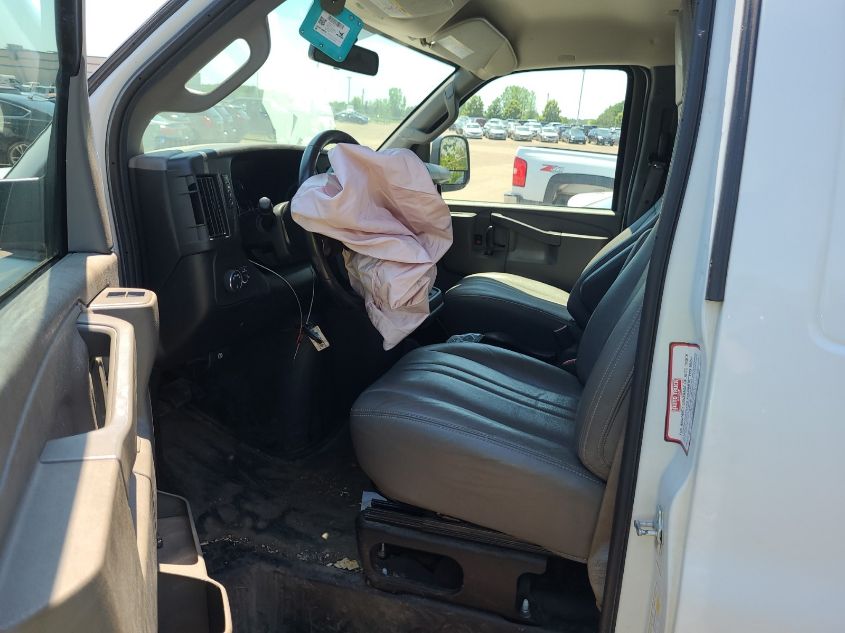 2019 CHEVROLET EXPRESS G2500 1GCWGAFP6K1367515