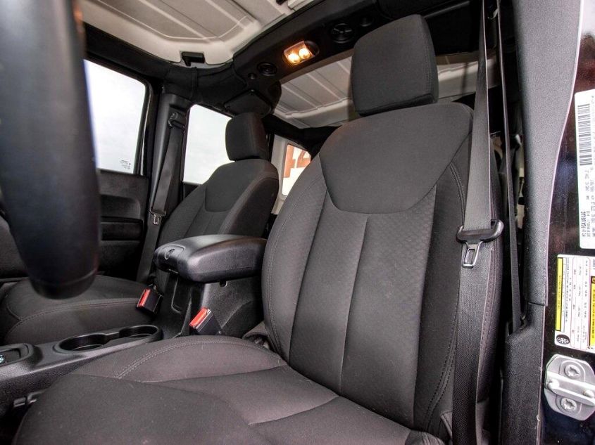2018 JEEP WRANGLER JK UNLIMITED SPORT S 1C4HJWDG5JL938392