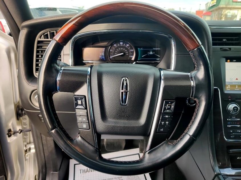 2017 LINCOLN NAVIGATOR RESERVE 5LMJJ2LT8HEL01903