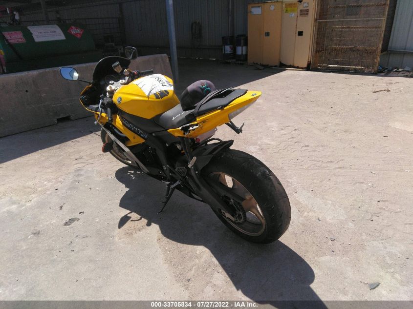 2016 YAMAHA YZFR6 JYARJ16E6GA036417