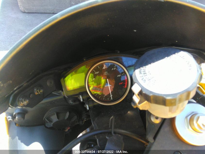 2016 YAMAHA YZFR6 JYARJ16E6GA036417