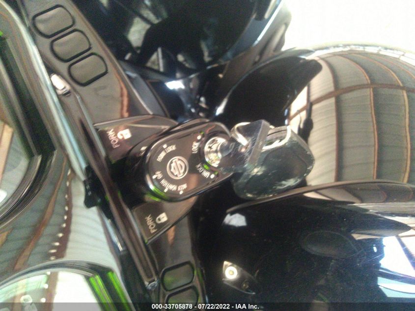 2020 HARLEY-DAVIDSON FLTRK 1HD1KZF1XLB675672