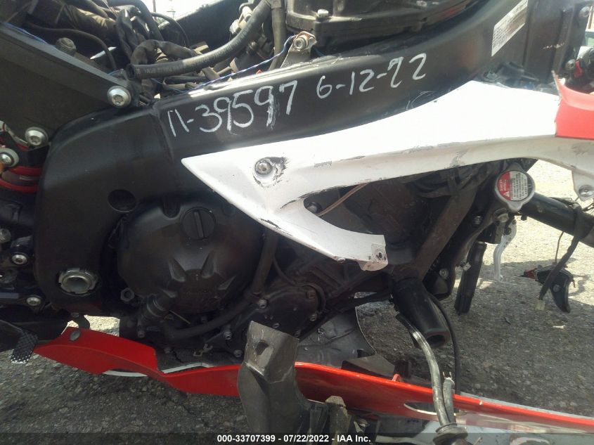 2009 YAMAHA YZFR6 C JYARJ16Y69A002961