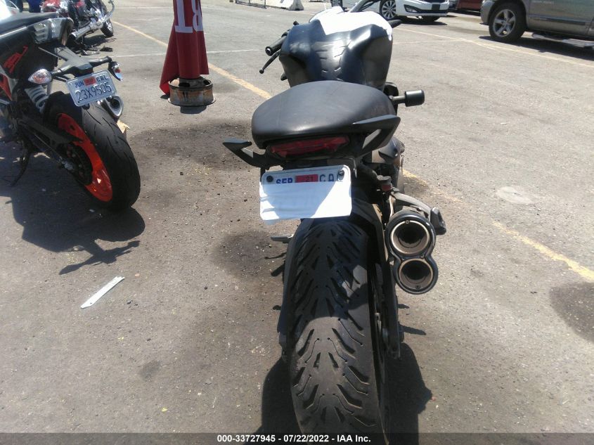 2015 DUCATI MONSTER 821 ZDM1RBTS7FB007631