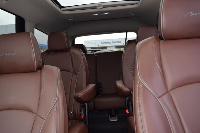 2019 BUICK ENCLAVE AVENIR 5GAEVCKW2KJ258013
