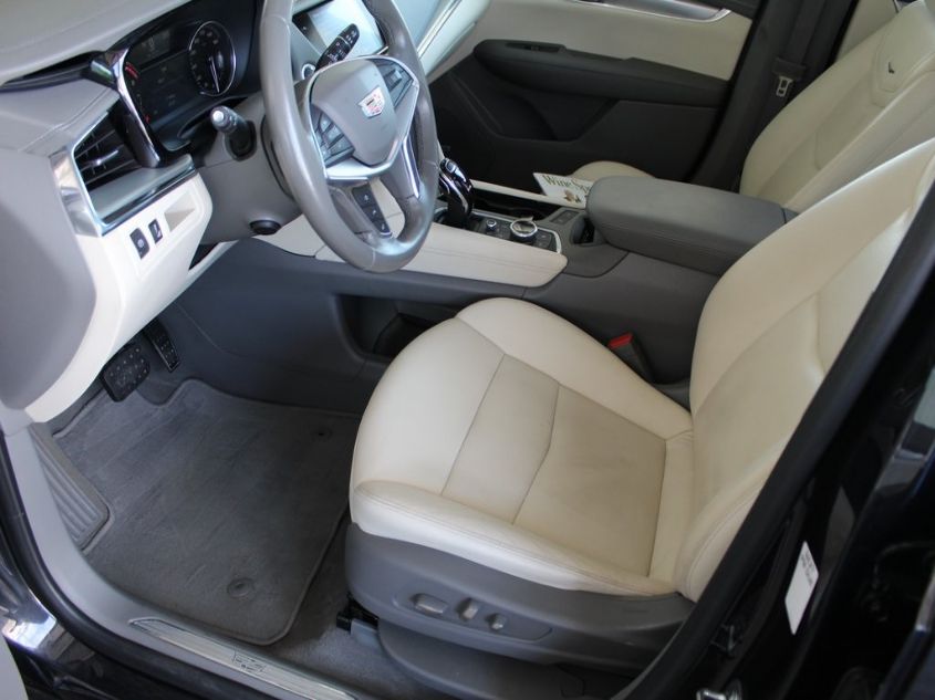 2020 CADILLAC XT5 PREMIUM LUXURY 1GYKNCRS5LZ189304