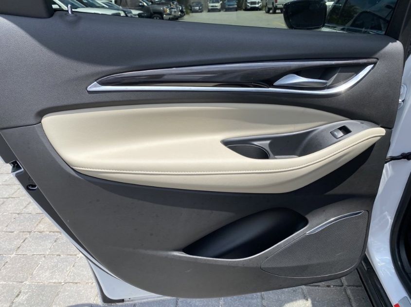 2021 BUICK ENCLAVE ESSENCE 5GAERBKW5MJ197323