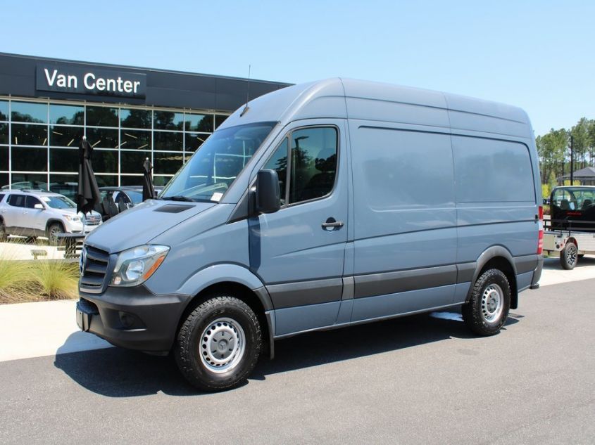 2018 MERCEDES-BENZ SPRINTER CARGO VAN WD3PE7CD1JP645122