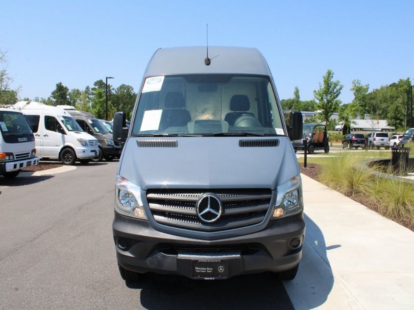 2018 MERCEDES-BENZ SPRINTER CARGO VAN WD3PE7CD1JP645122