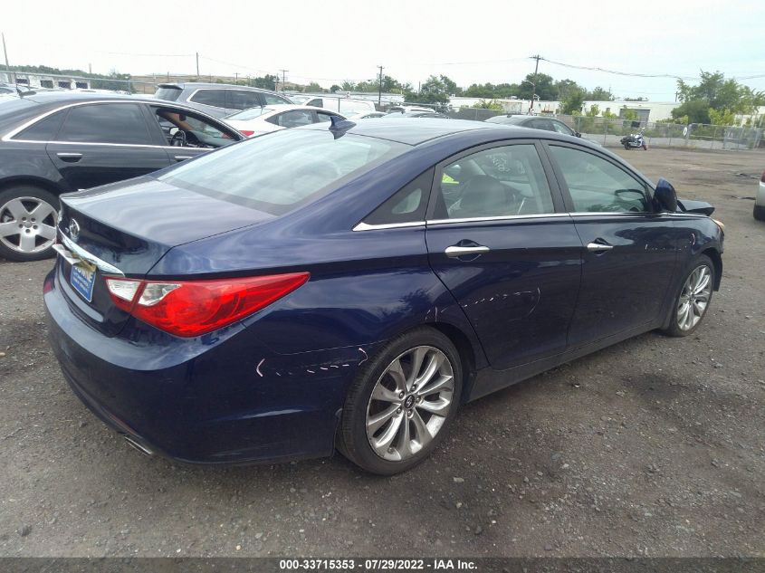 VIN 5NPEC4AC2DH807318 2013 HYUNDAI SONATA no.4