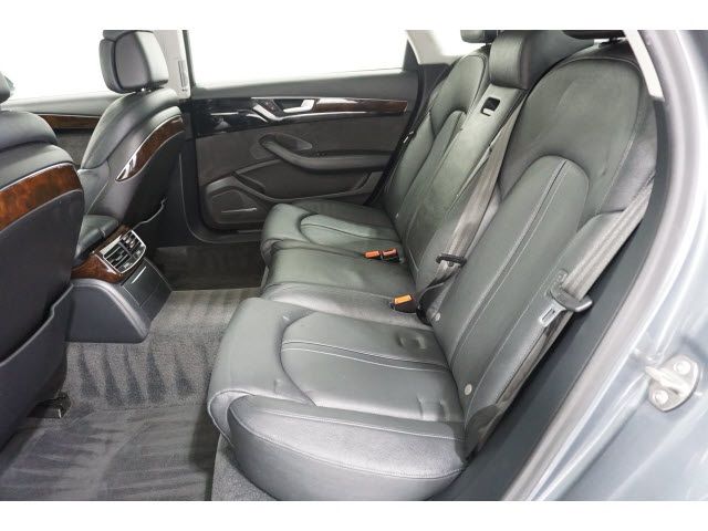 2017 AUDI A8 L WAU44AFD0HN012814