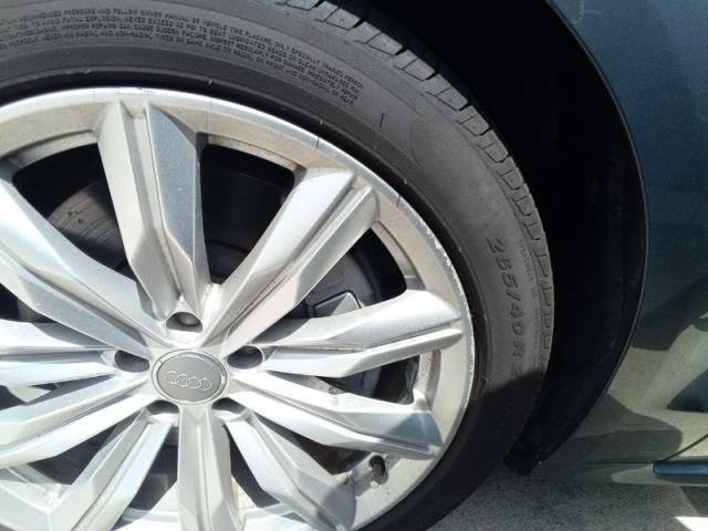 2017 AUDI A8 L WAU44AFD0HN012814