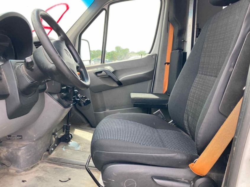 2014 MERCEDES-BENZ SPRINTER CARGO VANS WD3PE8DE3E5828679