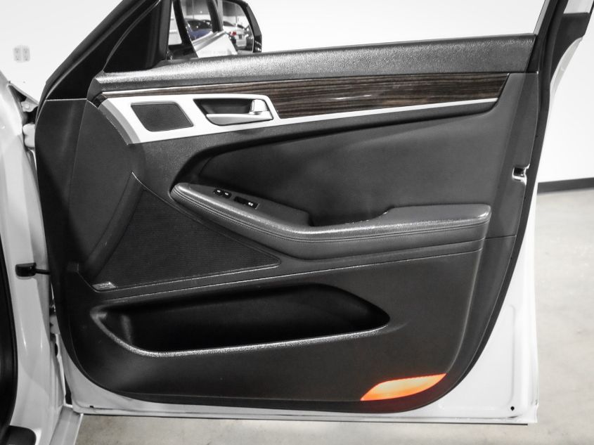 2015 HYUNDAI GENESIS 3.8L KMHGN4JE7FU032989
