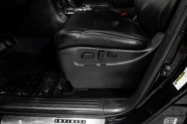 2016 INFINITI QX80 JN8AZ2NE9G9126510