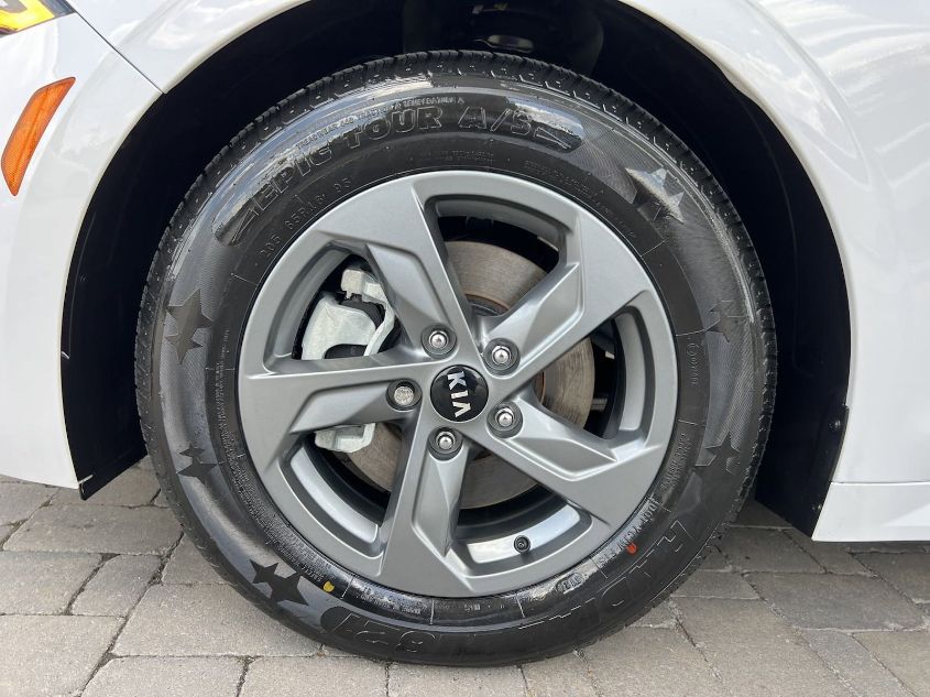 2021 KIA K5 LX 5XXG24J28MG039925