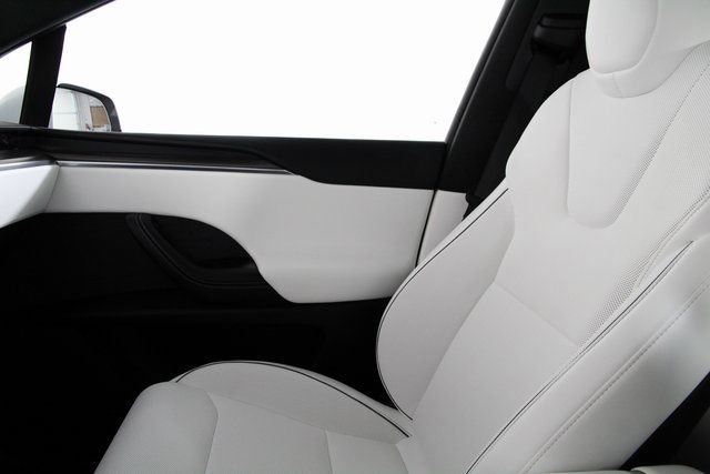 2022 TESLA MODEL X 7SAXCBE63NF341726