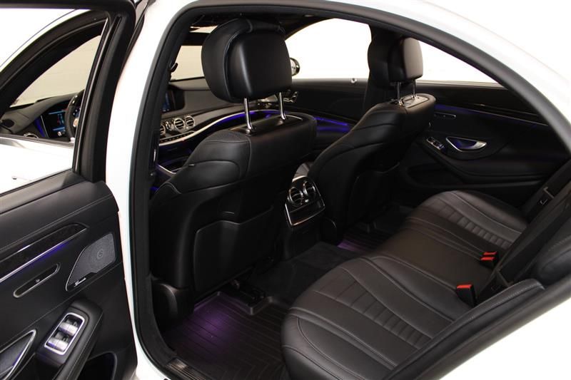 2019 MERCEDES-BENZ S 560 4MATIC WDDUG8GB1KA483231
