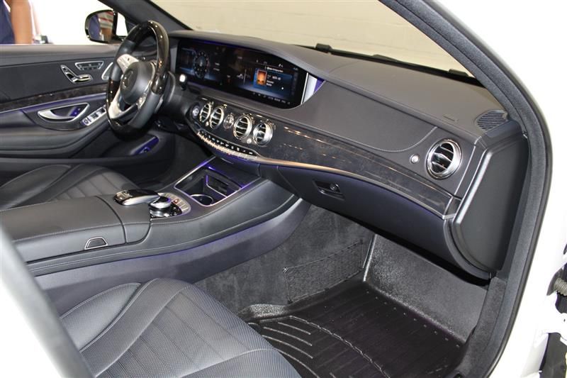 2019 MERCEDES-BENZ S 560 4MATIC WDDUG8GB1KA483231