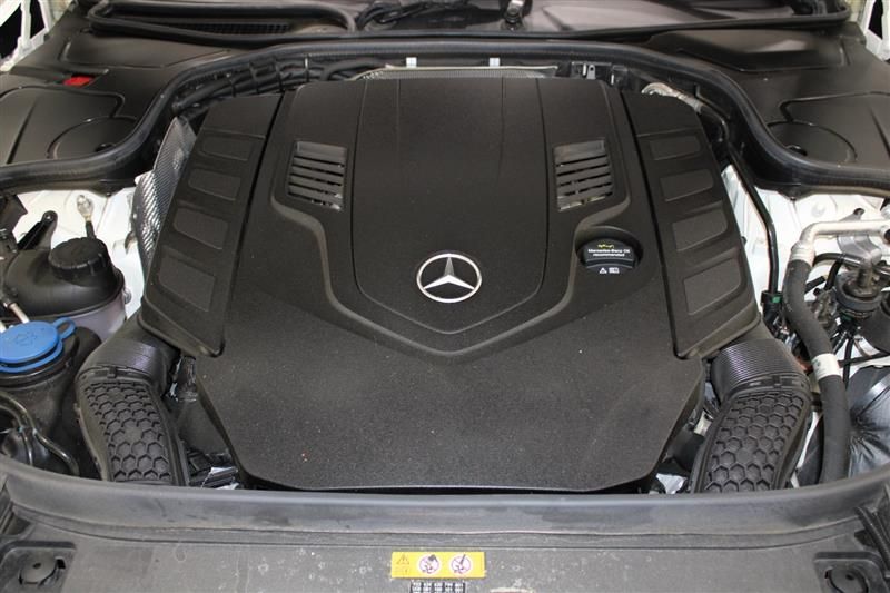 2019 MERCEDES-BENZ S 560 4MATIC WDDUG8GB1KA483231