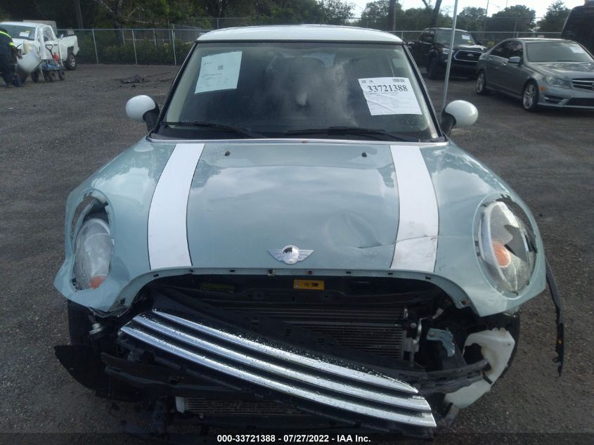 2013 MINI COOPER HARDTOP WMWSU3C55DT688729