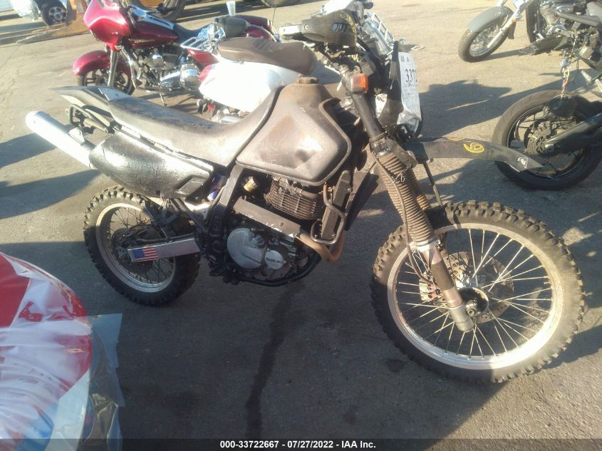 2005 SUZUKI DR650 SE JS1SP46A452100071