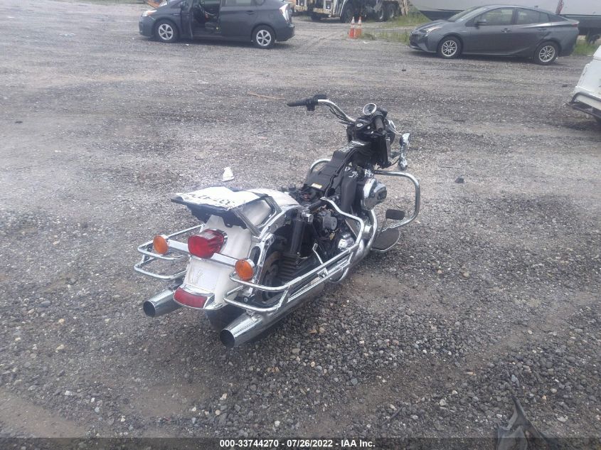 2016 HARLEY-DAVIDSON FLHP POLICE ROAD KING 1HD1FHM13GB633061