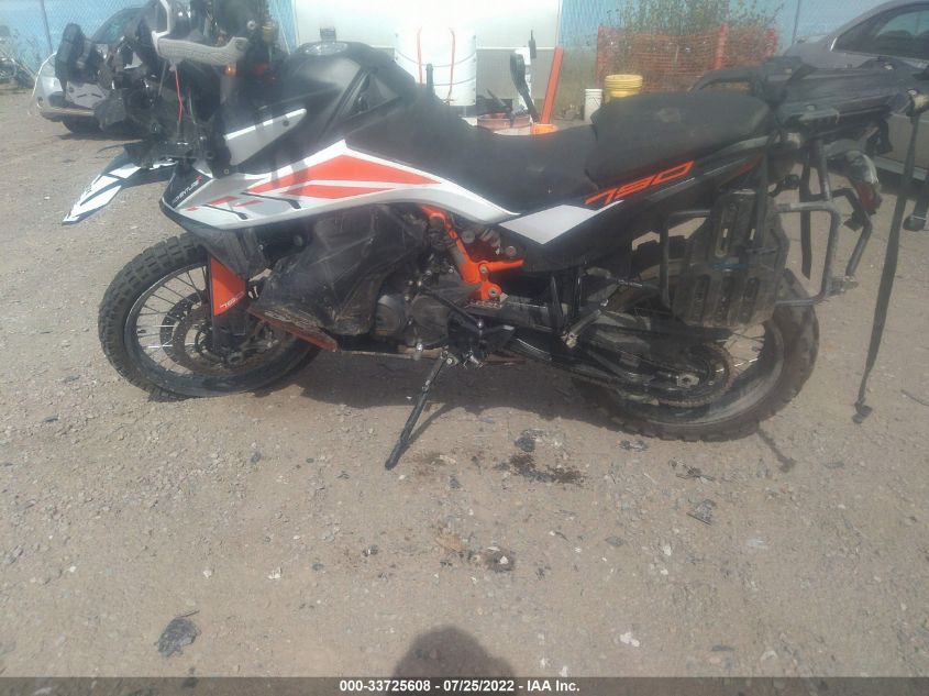2019 KTM 790 ADVENTURE R - VBKTR3402KM764926