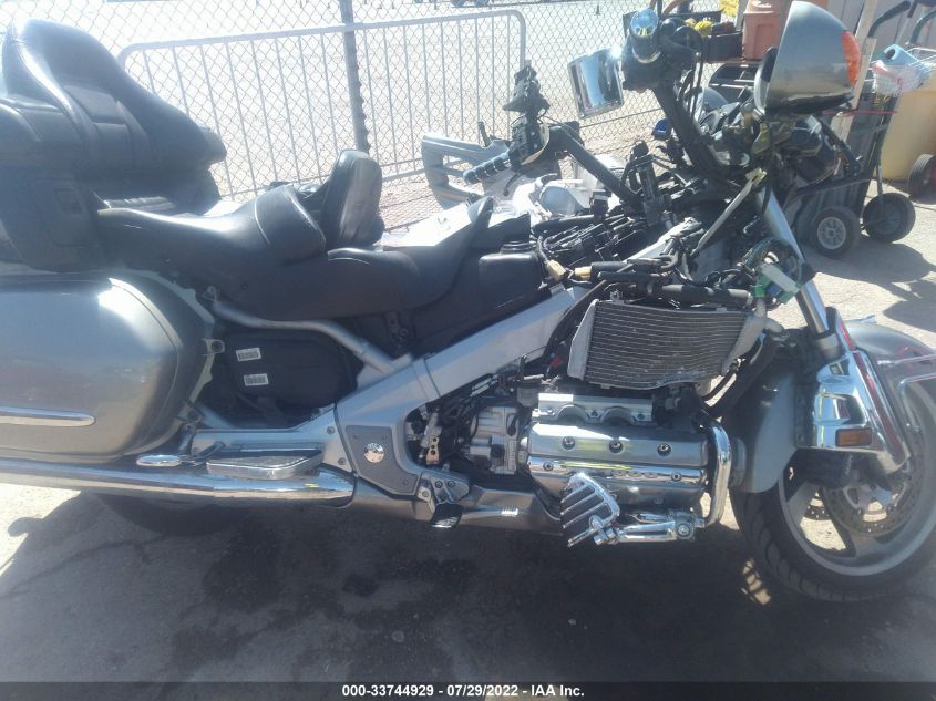 2002 HONDA GL1800 1HFSC47082A111704