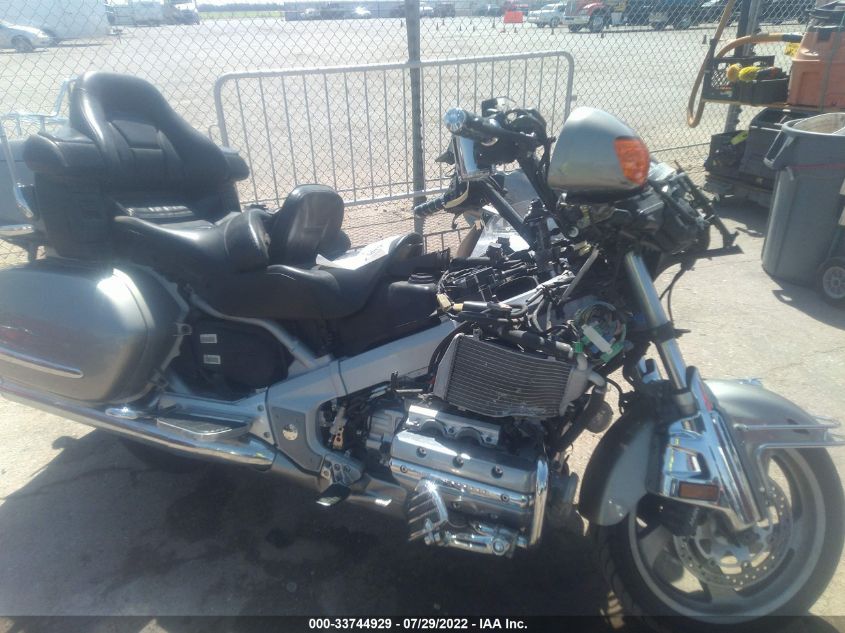 2002 HONDA GL1800 1HFSC47082A111704