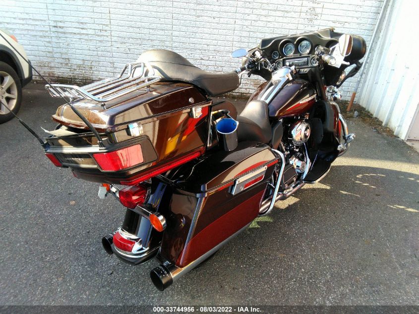 2011 HARLEY-DAVIDSON FLHTK 1HD1KEM12BB647892