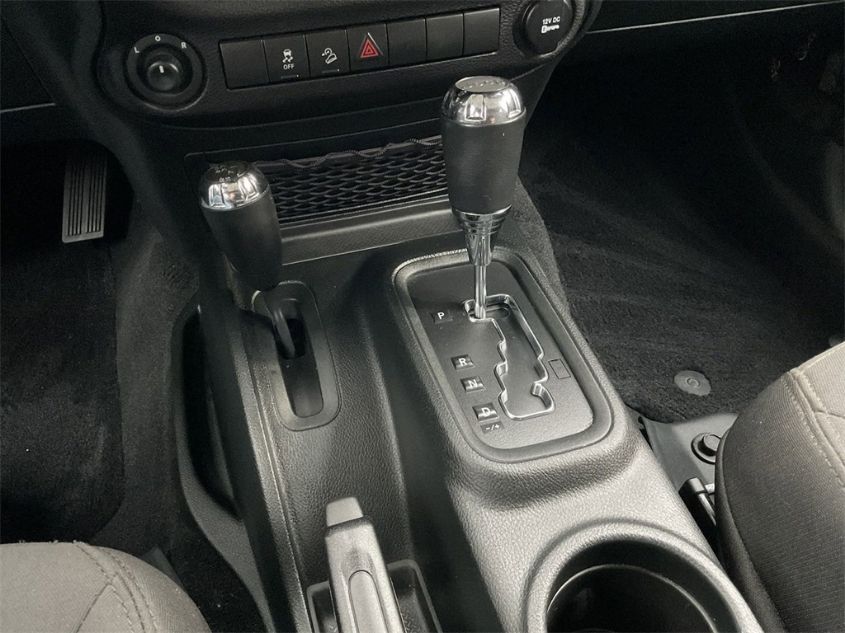 2018 JEEP WRANGLER JK UNLIMITED SPORT S 1C4BJWDG1JL858657