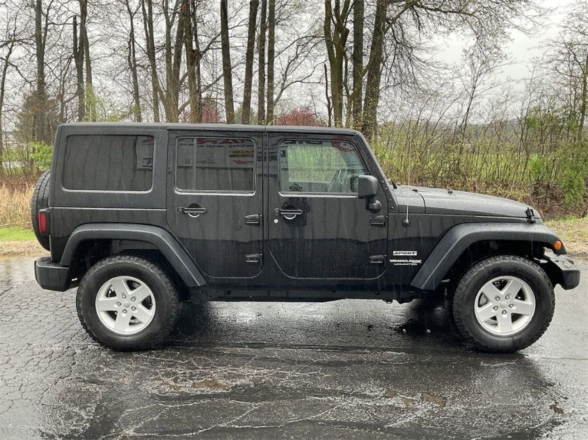 2018 JEEP WRANGLER JK UNLIMITED SPORT S 1C4BJWDG1JL858657